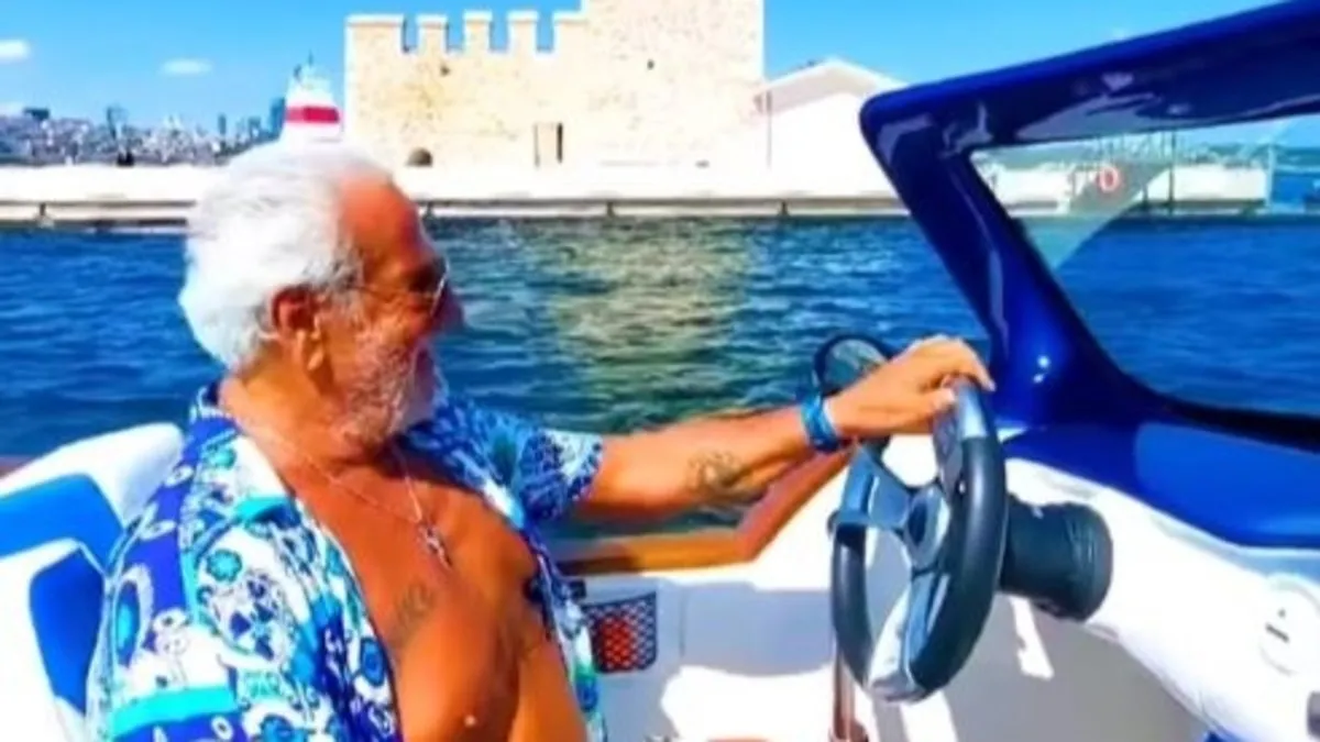 Fedon milyonluk Watercar’ıyla Boğaz’da şov yaptı! Şarkıcının ‘FED10’ isimli lüks oyuncağı yerli malı…