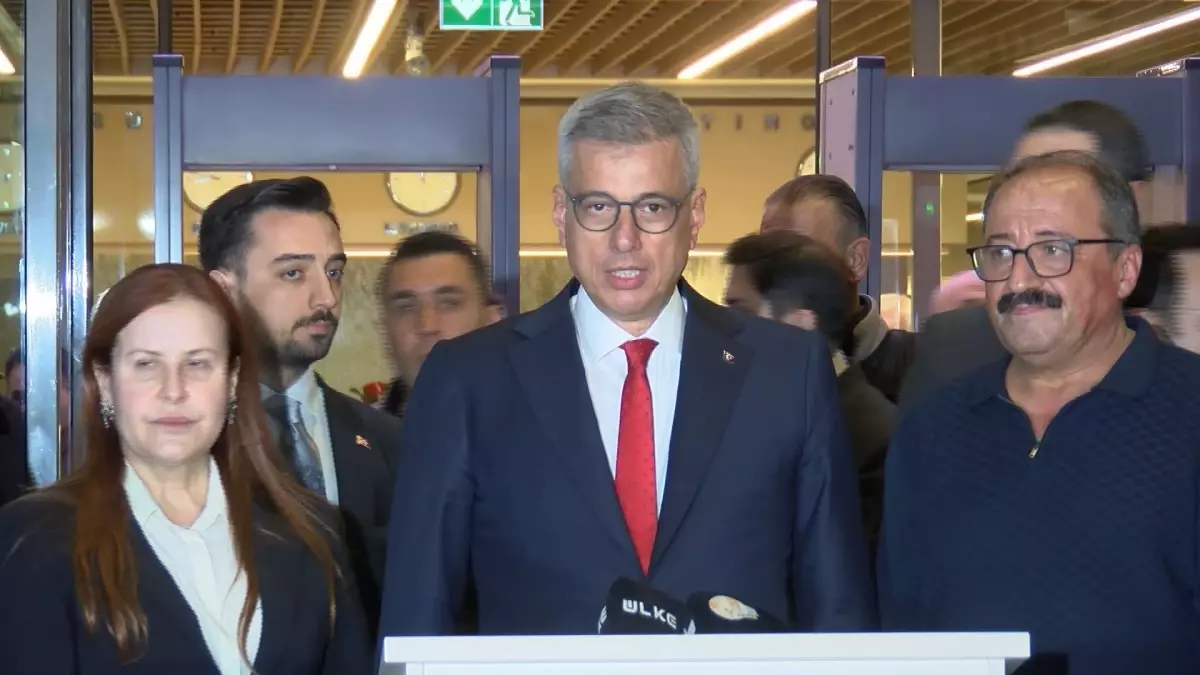 Sırrı Süreyya Önder’e Ziyaret