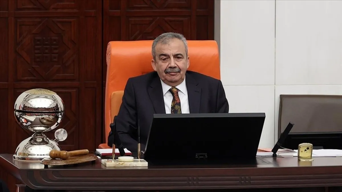 SON DAKİKA | Sırrı Süreyya Önder kalp krizi geçirdi: DEM Parti’den açıklama: Hastanaye kaldırıldı